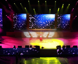 LED玻璃屏供应商鑫明博客户案例P6全彩LED舞台显示屏